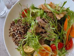 牛肉藜麦沙拉-Nectar One Cafe(勇烈路n1店)