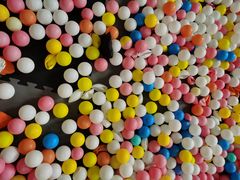 -反弹空间蹦床主题乐园