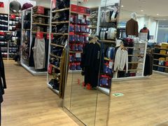 -优衣库(昆明爱琴海购物公园店)