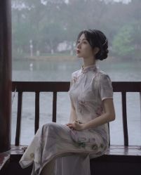 点击看大图 -租旗袍租礼服馆