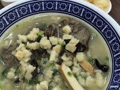 羊肉泡馍-老陕油泼面(回民街店)