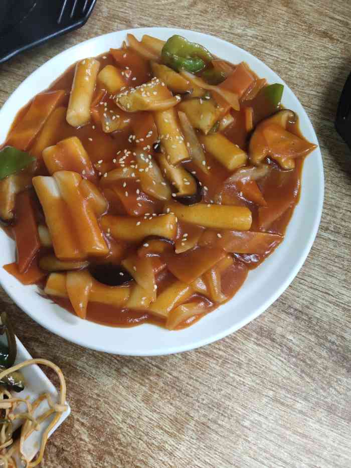 满都拉炭火烤肉-"哪次来必点的菜品就是蔬菜卷,健康低脂,总.