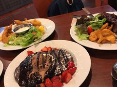 -Pancakes on the rocks(Darling Harbour)