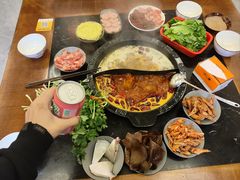 -重庆川渝肥妹火锅