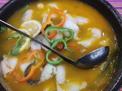 -香巴拉云南餐厅(华莱坞店)