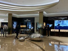 -亨吉利世界名表中心(华润万象城店)