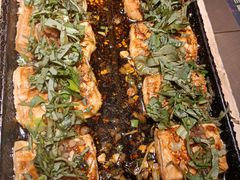 -吞鱼兽麻辣烤鱼(万达店)