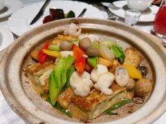 海鲜豆腐煲-香樟花园新粤料理(无锡万象城店)