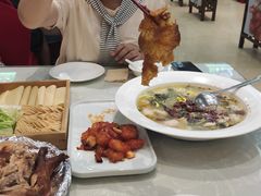 -鹊华居·地道鲁菜·海鲜·融合味(大明湖店)