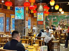 -亮欢寨酸汤鱼(沙冲路店)