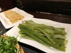 -大匠工房古船木艺术餐厅·猪肚鸡专门店(长白仙岛店)