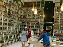 -钟书阁(松江泰晤士小镇店)