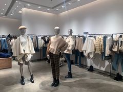 -URBAN REVIVO(西安Momopark店)