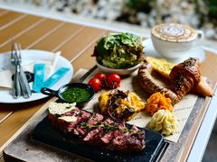 -Mark&Mars Restaurant