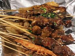 -何师烧烤Pro ·江湖川菜·小龙虾·精酿(太古里旗舰店)