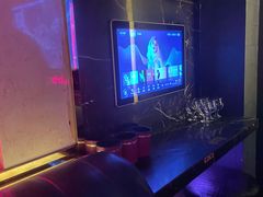 -温莎KTV(珠江路店)