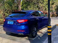 -华阳租车(北京南站店)