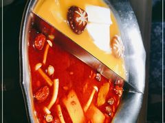 -湊湊火锅·茶憩(杭州湖滨银泰in77店)