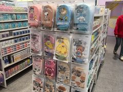 -名创优品(山东青岛华润万象城店)