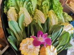 蔬菜拼盘-三人行骨头王火锅(长寿店)
