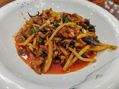 鱼香肉丝-椒香川流不息川菜馆(二七北路店)