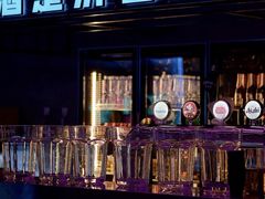 门面-燥次·烧烤酒场(万象城店)
