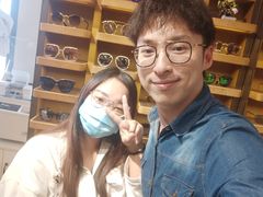 -肆兮眼镜·蔡司·徕卡战略合作店(大坪店)