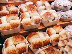 奶油芝士甜面包-巴黎贝甜(来福士店)