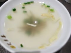 -笑来喜馄饨小笼工坊店(湖滨街店)