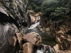 -鄣山大峡谷