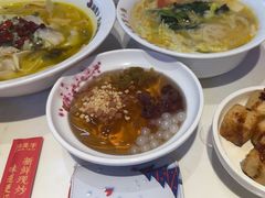-渝是乎酸菜鱼·川渝小炒(新世界百货望京店)