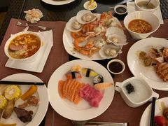 三文鱼-艺厨风尚餐厅 · 桔钓沙莱华度假酒店