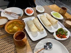 -岗底斯尼泊尔餐厅(万达店)