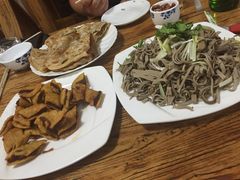 -溢心园香河肉饼总店