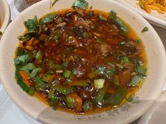 -老牌坊云南鱼豆花火锅(哈西万达店)