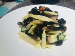 -巴盟人家·内蒙地方菜(华丽家族店)