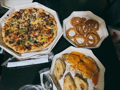 洋葱圈-Tubestation站点比萨(高新万达ONE店)