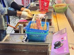 -刘姐啤酒鱼民族演艺餐厅(西街总店)