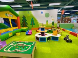 -莫莉幻想儿童乐园(郑州丹尼斯三天地店)