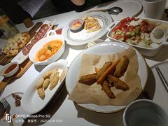 -秀儿家の小确幸融合西餐厅(万达店)