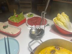 -洪氏嗨捞·猪肚鸡火锅(阳光天地店)