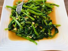 -The Dishes Seafood & Restaurant