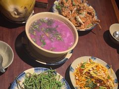 -Cuc Gach Quan Restaurant