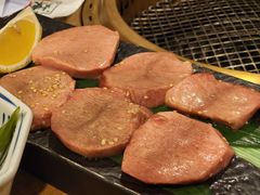 上等牛舌-炼火烤肉店