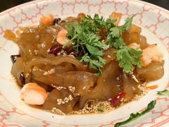 -五谷丰登农家院·地道胶东菜·海鲜烧烤(威海店)