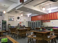 大堂-佳荣老五生态牛肉馆