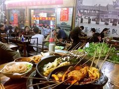 -灌县老妈砂锅串串香(万科红生活广场店)