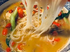 -赣南粉局·江西小炒·锅气炒粉(人民广场店)