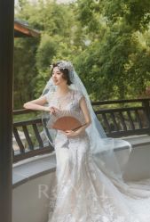 点击看大图 -挪娅婚纱摄影皇家会所