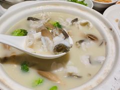 浓汤桂鱼配脆米-港丽餐厅(杭大店)